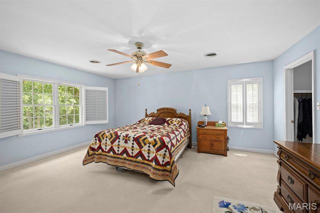 5 Ginger Woods Court, Glen Carbon, IL 62034