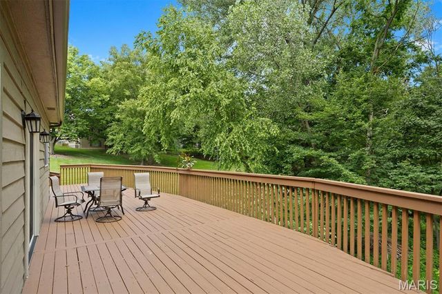5 Ginger Woods Court, Glen Carbon, IL 62034