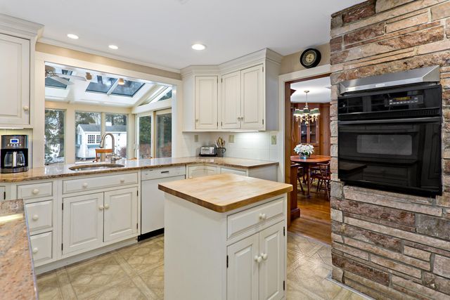 180 Pond View Drive, Centerville, MA 02632