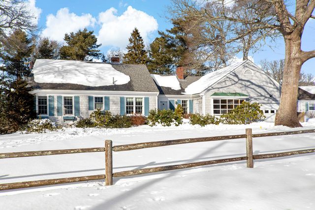 180 Pond View Drive, Centerville, MA 02632