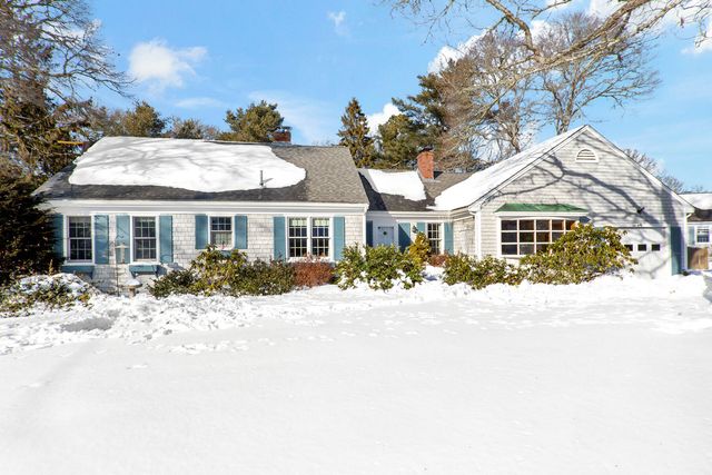 180 Pond View Drive, Centerville, MA 02632