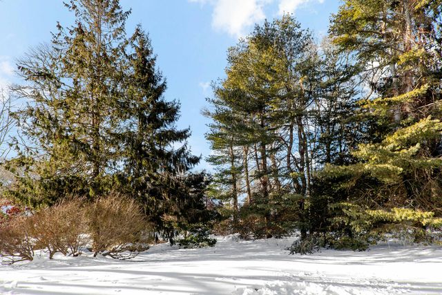 180 Pond View Drive, Centerville, MA 02632