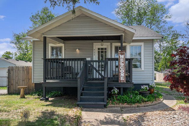 711 E Barker Avenue, Michigan City, IN 46360