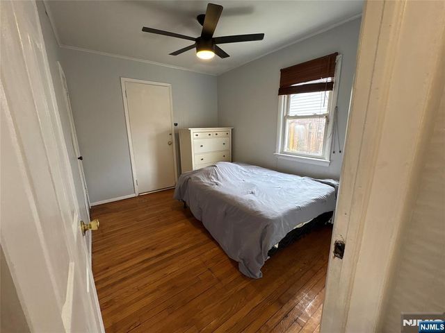 40 Sylvan Avenue, Bergenfield, NJ 07621