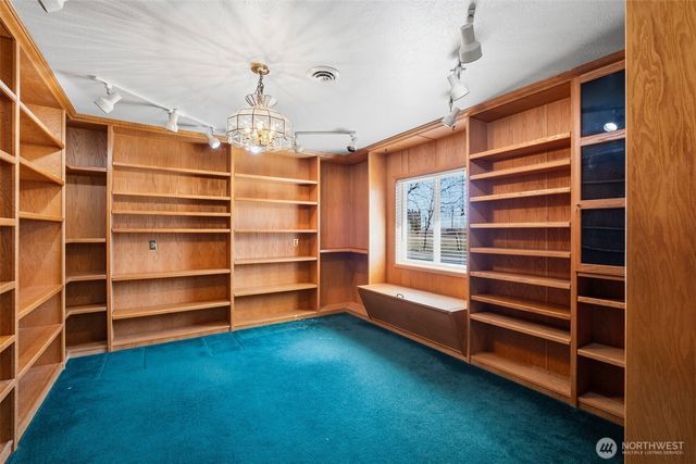 8729 Road 7.6 NW, Ephrata, WA 98823