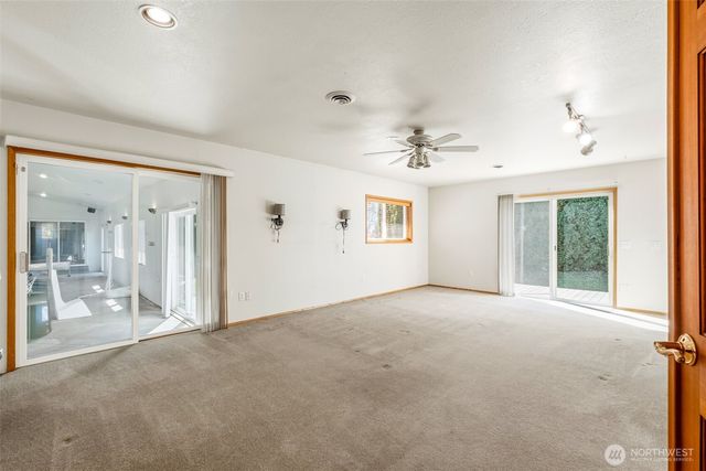 8729 Road 7.6 NW, Ephrata, WA 98823