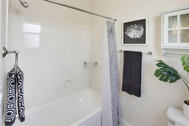1230 Overland Ln, Lincoln, CA 95648