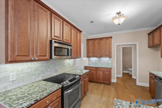 8510 Rolling Oaks Drive, Owens Cross Roads, AL 35763