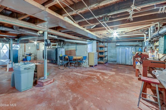 450 S Kingsboro Avenue, Johnstown, NY 12095