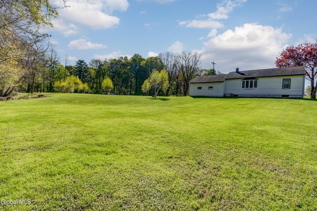 450 S Kingsboro Avenue, Johnstown, NY 12095