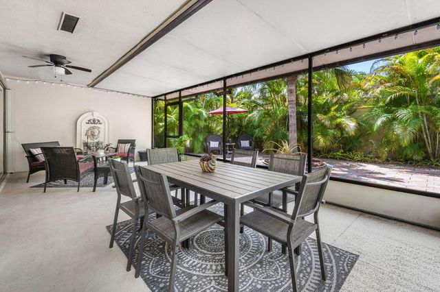 2850 ANTIETAM Lane, West Palm Beach, FL 33409