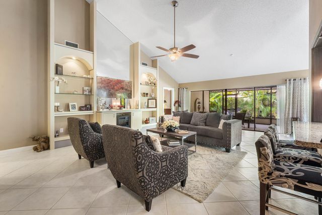 2850 ANTIETAM Lane, West Palm Beach, FL 33409