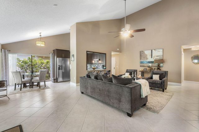 2850 ANTIETAM Lane, West Palm Beach, FL 33409