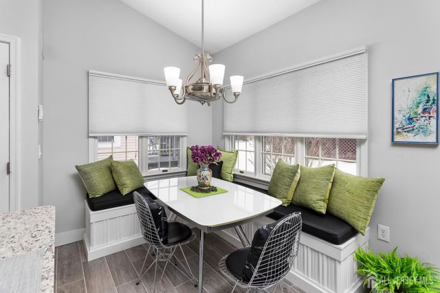 7 Severn Way, Monroe, NJ 08831