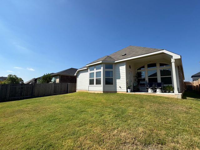 201 Dove Tree DR, Buda, TX 78610