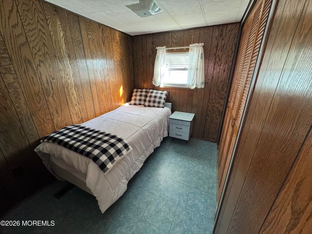 9 Sams Court, Hazlet, NJ 07730