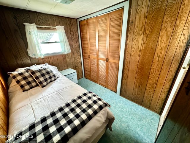 9 Sams Court, Hazlet, NJ 07730