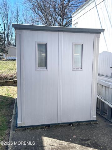 9 Sams Court, Hazlet, NJ 07730