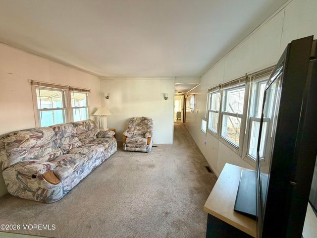 9 Sams Court, Hazlet, NJ 07730