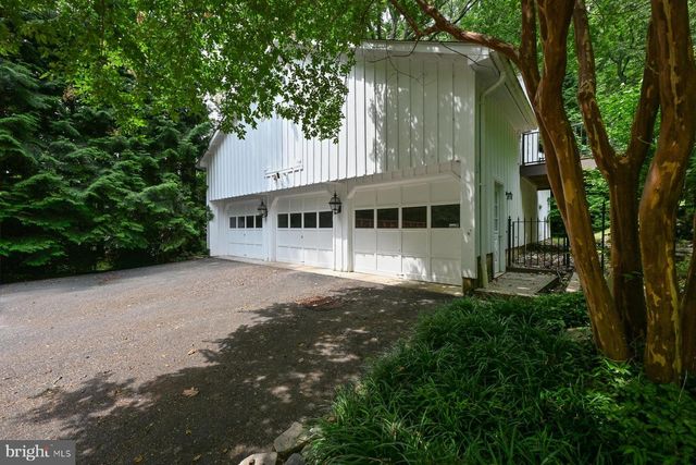 11210 OLD CARRIAGE RD, Glen Arm, MD 21057