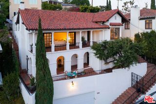 6239 Holly Mont Drive, Los Angeles, CA 90068