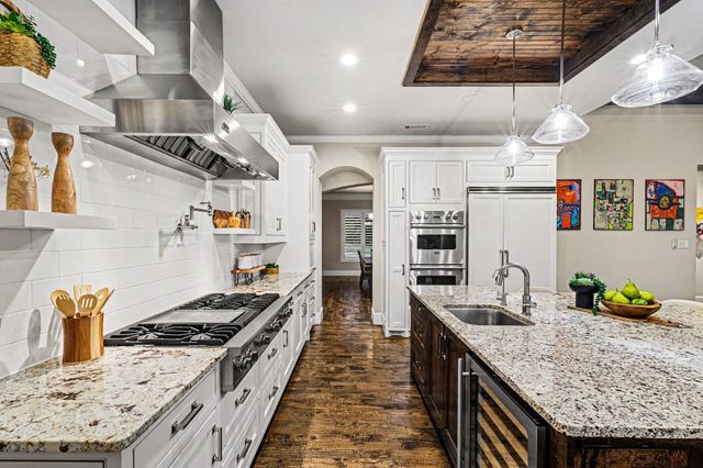 405 Mesa Ranch Court, Southlake, TX 76092