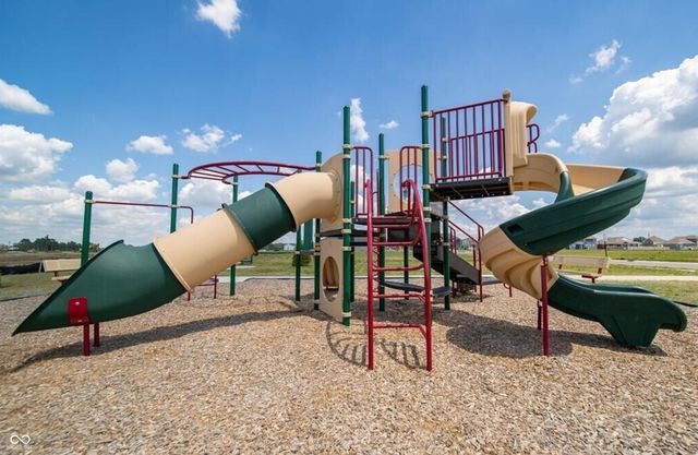 2585 Kingman Drive, Whitestown, IN 46075