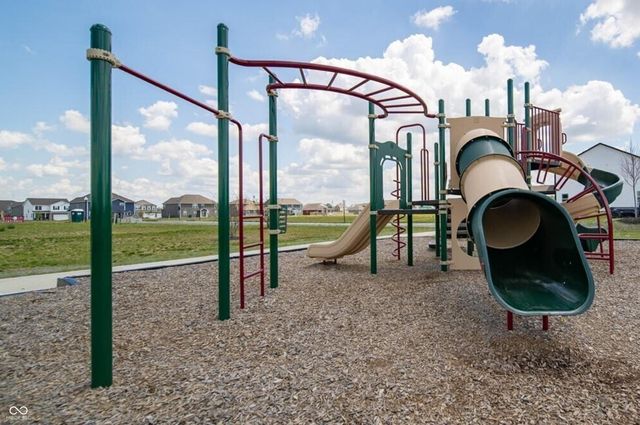 2585 Kingman Drive, Whitestown, IN 46075