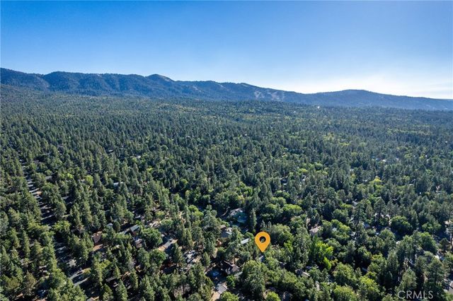 329 Vista Lane, Sugarloaf, CA 92386
