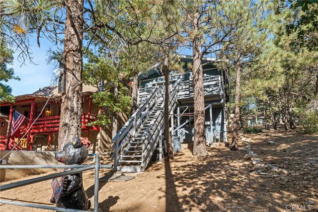 329 Vista Lane, Sugarloaf, CA 92386