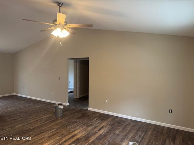 310 Sana Tr, Jamestown, TN 38556