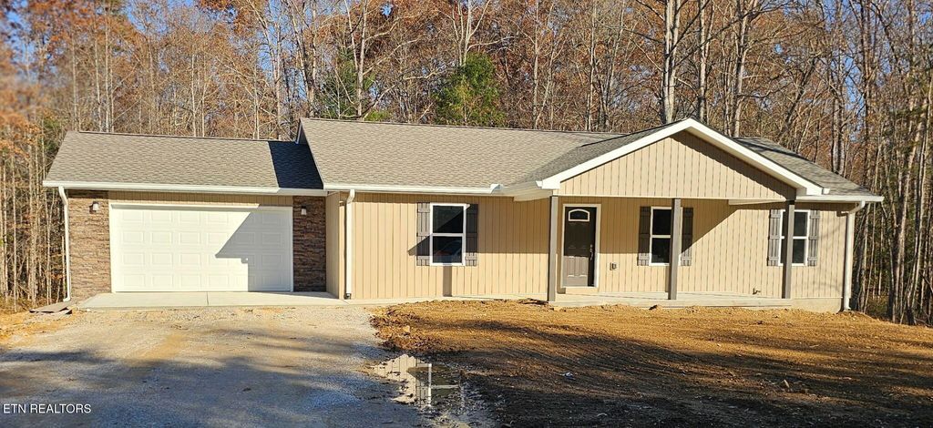 310 Sana Tr, Jamestown, TN 38556