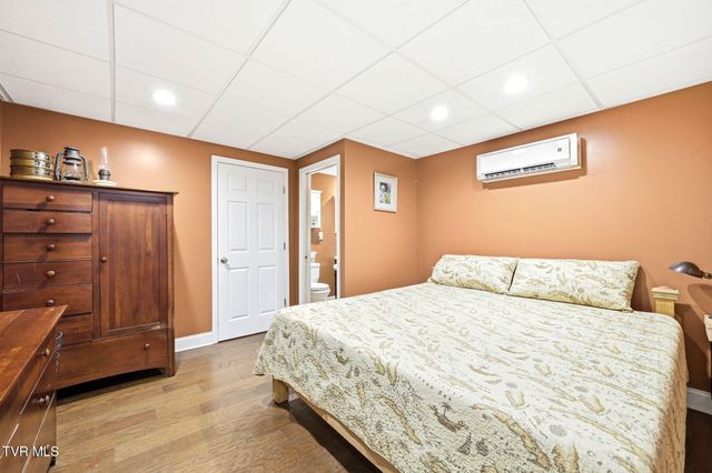 20 Vesta Sue Court, Jonesborough, TN 37659