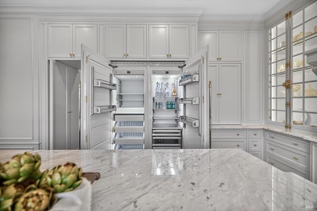 3724 Lakebriar Pl, Santa Rosa, CA 95403