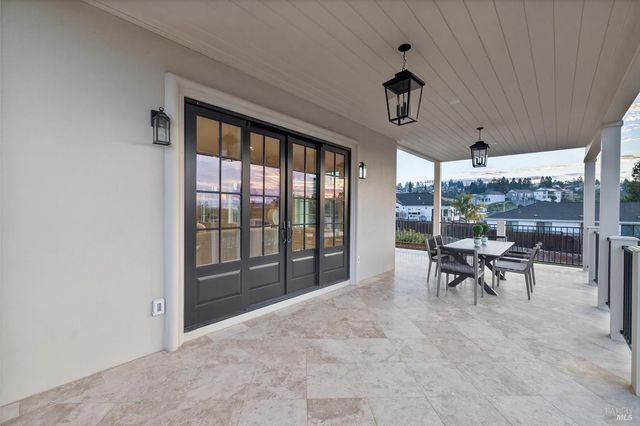 3724 Lakebriar Pl, Santa Rosa, CA 95403