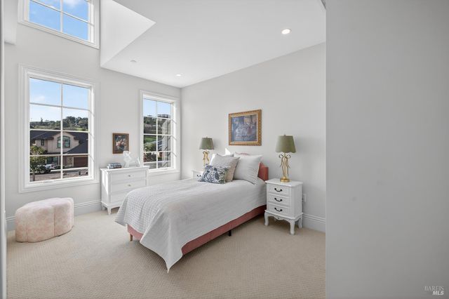 3724 Lakebriar Pl, Santa Rosa, CA 95403