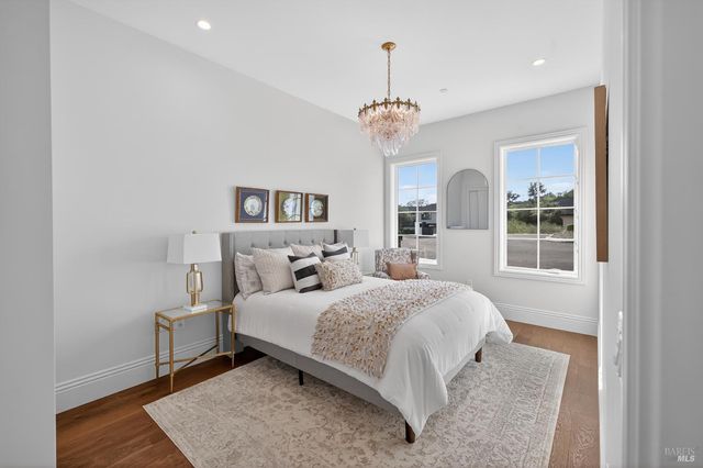 3724 Lakebriar Pl, Santa Rosa, CA 95403