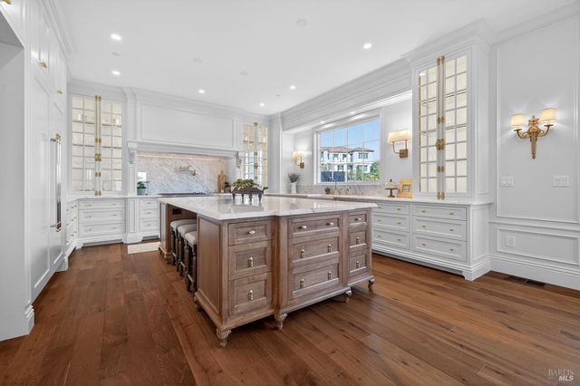 3724 Lakebriar Pl, Santa Rosa, CA 95403