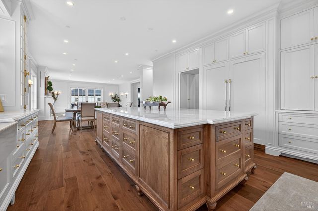 3724 Lakebriar Pl, Santa Rosa, CA 95403