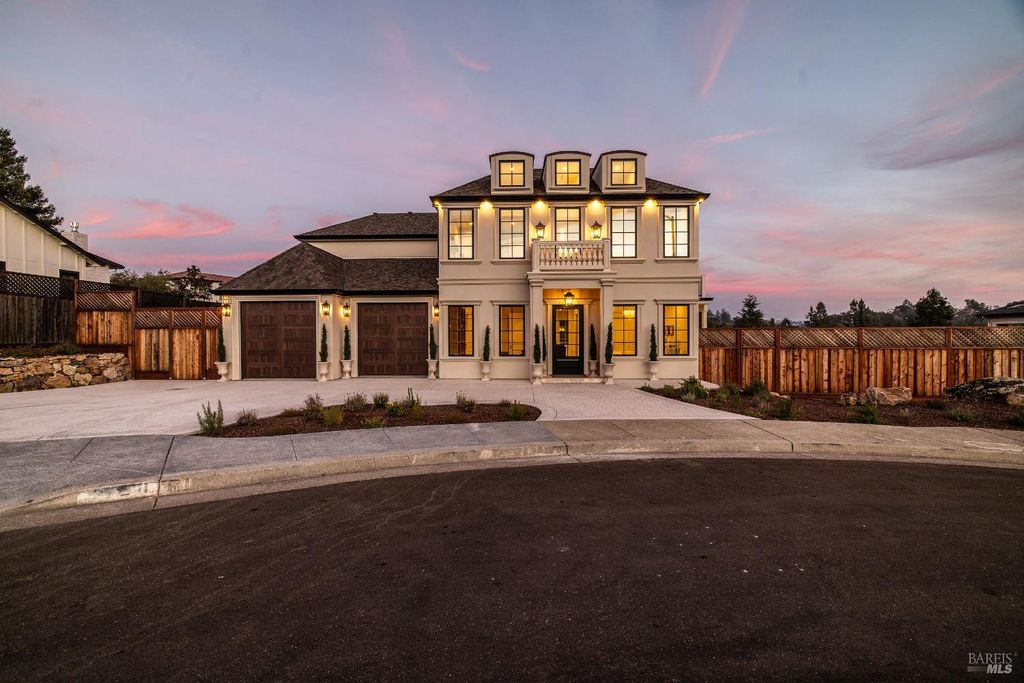 3724 Lakebriar Pl, Santa Rosa, CA 95403