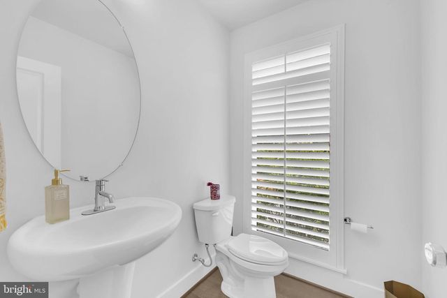 5106 FILLMORE AVE, Alexandria, VA 22311