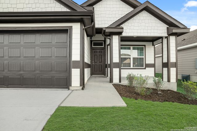 1205 Sweden, Seguin, TX 78155