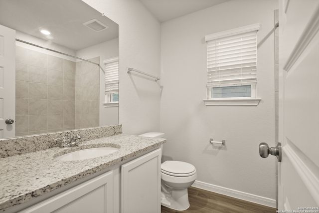 1205 Sweden, Seguin, TX 78155