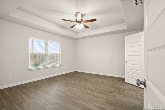 1205 Sweden, Seguin, TX 78155