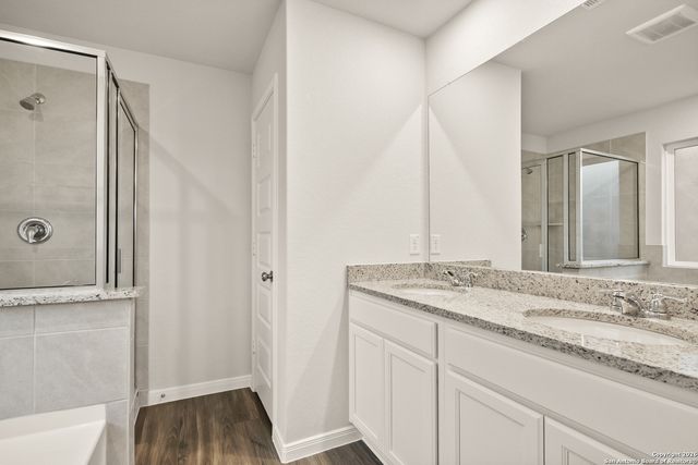 1205 Sweden, Seguin, TX 78155