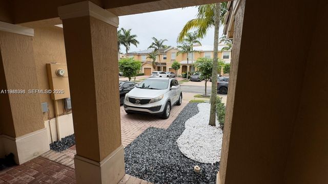 949 NE 42nd Ave, Homestead, FL 33033