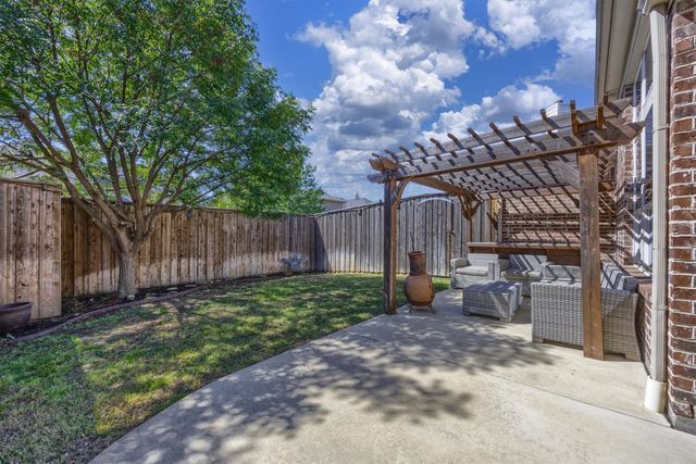 1111 Fossil Lake Drive, Frisco, TX 75036