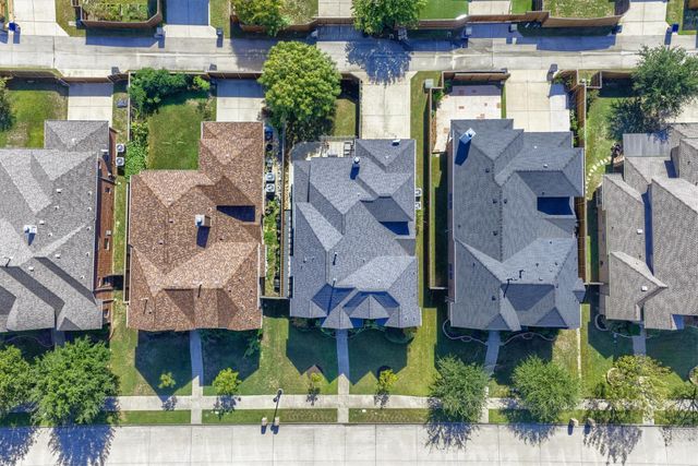 1111 Fossil Lake Drive, Frisco, TX 75036