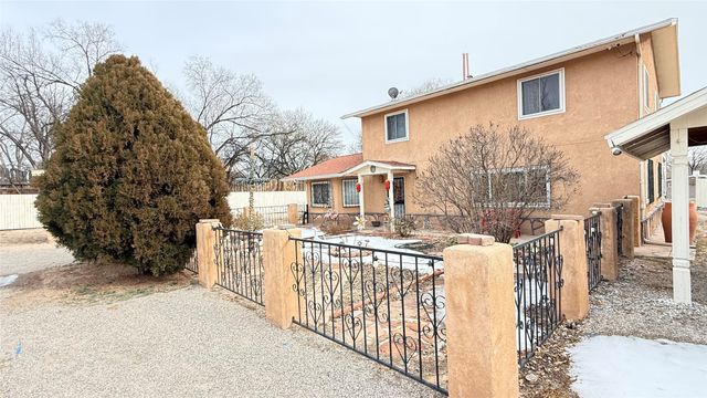 309 A NM-76 A, Santa Cruz, NM 87567
