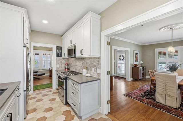912 S FREMONT AVENUE, Tampa, FL 33606